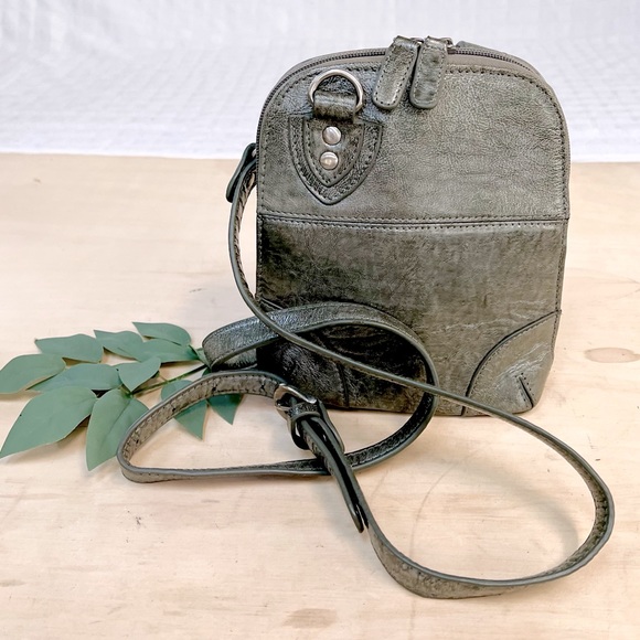 Bobo Bag Ca. Leather Crossbody - Picture 1 of 8